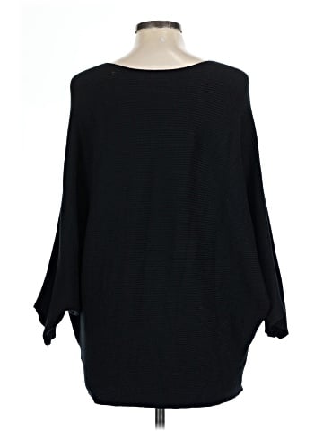 Crescent 3/4 Sleeve T-Shirt (view 2)