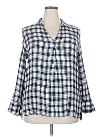 Le Lis 3/4 Sleeve Blouse (view 1)
