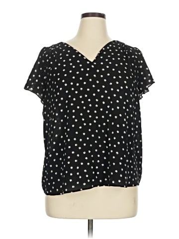 Kohl's Short Sleeve T-Shirt (view 1)
