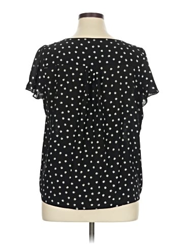 Kohl's Short Sleeve T-Shirt (view 2)