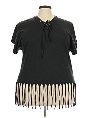 Rouge Short Sleeve T-Shirt (view 1)