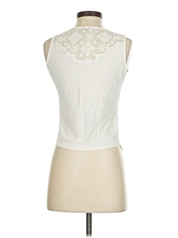 Cremieux Sleeveless Blouse (view 2)