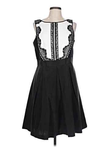 White House Black Market Cocktail Dress (view 1)