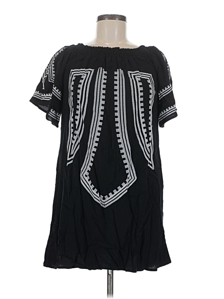 Pre-owned Xhilaration Casual Dress In Black
