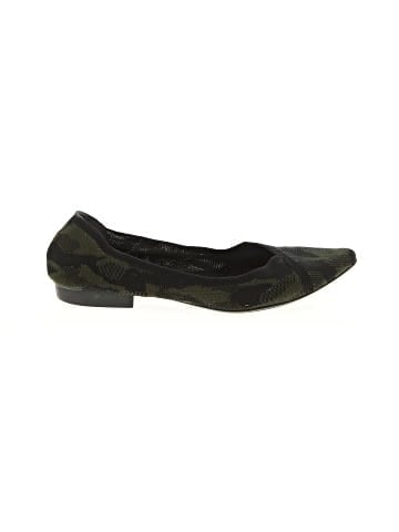 Mia Flats (view 1)