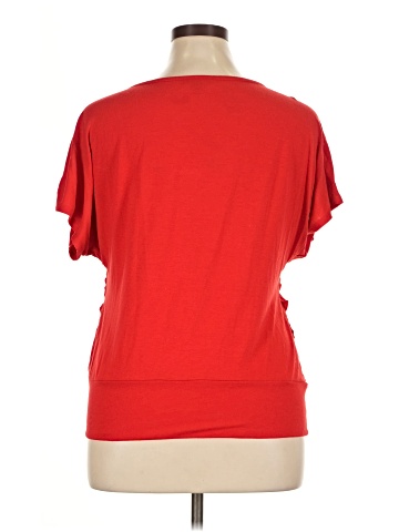 B-Design Short Sleeve Top (view 2)