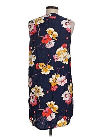Old Navy Casual Dress (view 2)