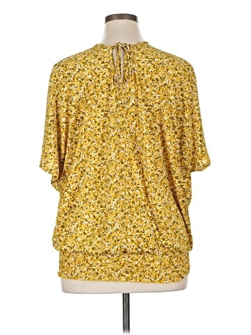 Daytrip Short Sleeve Blouse (view 2)