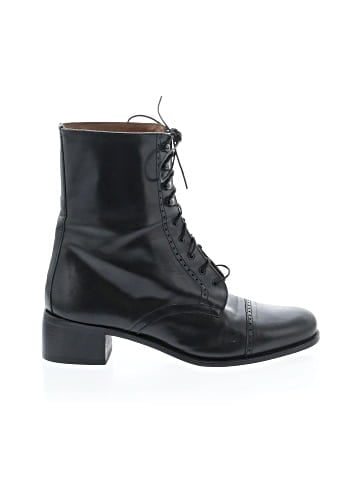 Harold's Boots (view 1)