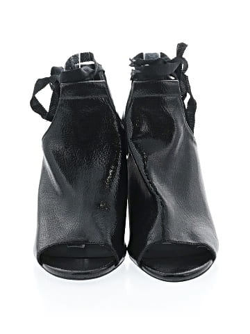 bc Heels (view 2)