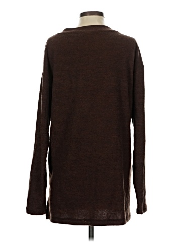 Old Navy Pullover Sweater (view 2)