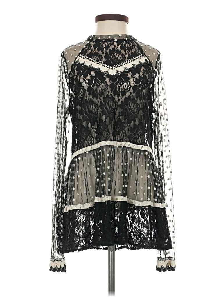 Pre-owned Hazel Long Sleeve T-shirt In Black