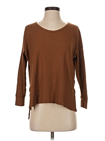 American Eagle Outfitters Pullover Sweater (view 1)