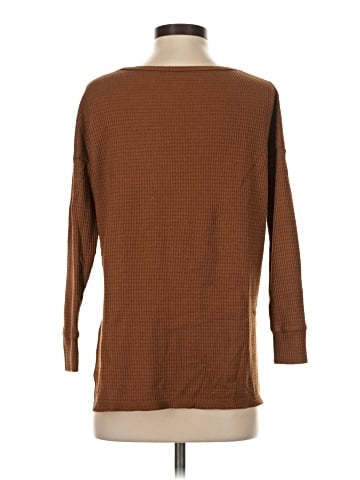 American Eagle Outfitters Pullover Sweater (view 2)