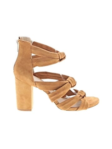 RAYE Heels (view 1)