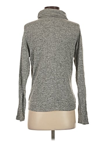 Jennifer Lopez Turtleneck Sweater (view 2)