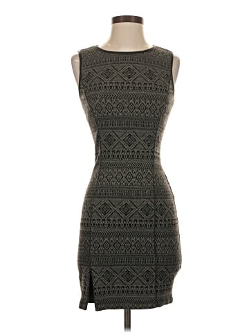 Willow & Clay Casual Dress (view 1)