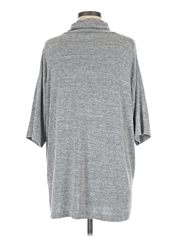 Gap Poncho (view 2)