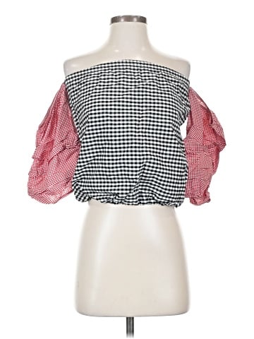 Romeo & Juliet Couture Sleeveless Blouse (view 1)