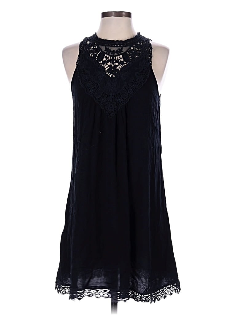 Pre-owned Xhilaration Casual Dress In Black