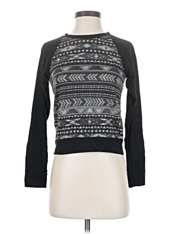 Nollie Long Sleeve T-Shirt (view 1)
