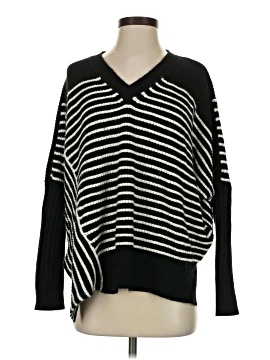 Romeo & Juliet Couture Pullover Sweater