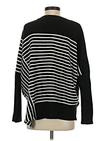 Romeo & Juliet Couture Pullover Sweater (view 2)