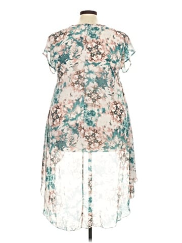 Cha Cha Vente Short Sleeve Blouse (view 2)