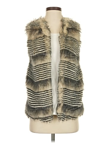 Stradivarius Faux Fur Vest (view 1)