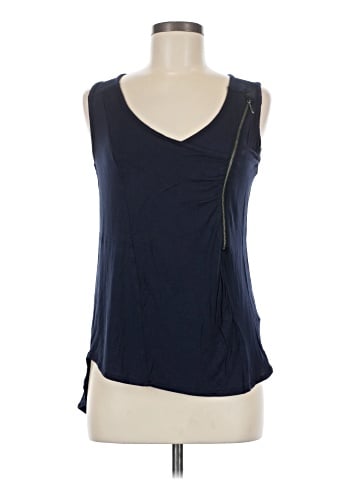 Outback Red Sleeveless Top (view 1)