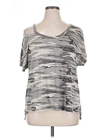 Hybrid Short Sleeve T-Shirt (view 1)