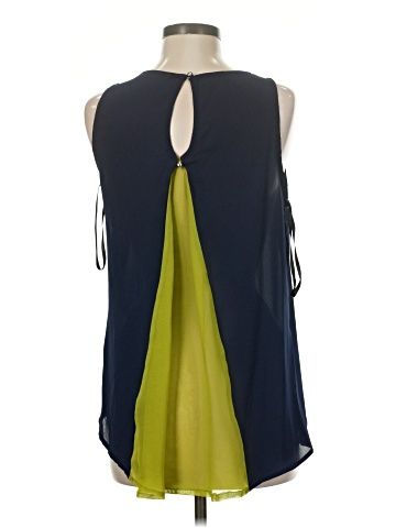 Blu Pepper Sleeveless Blouse (view 2)
