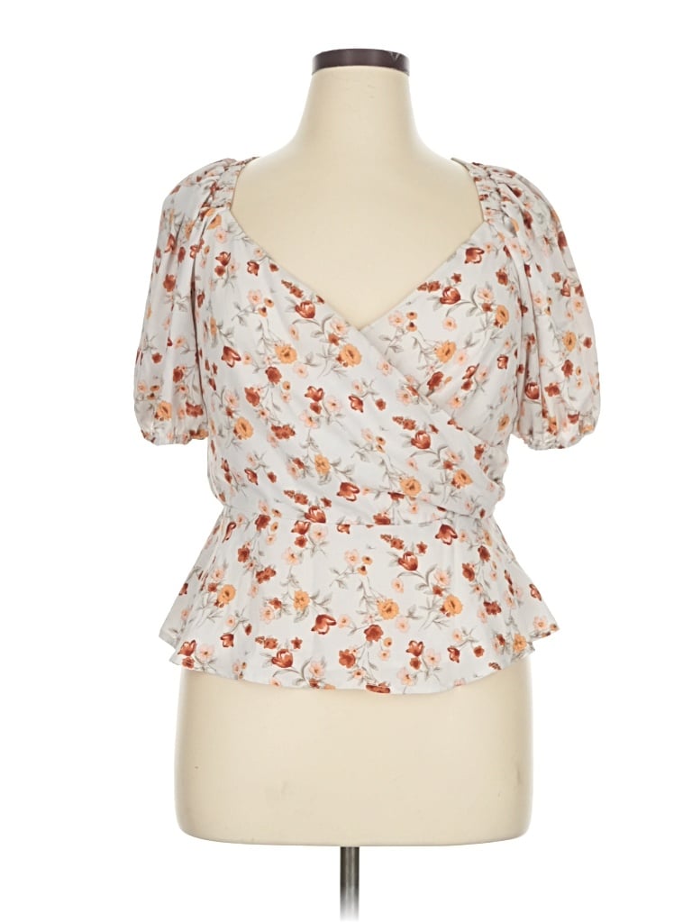 Pre-owned Astr Short Sleeve Blouse In White