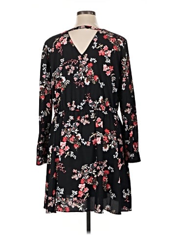 Ann Taylor LOFT Casual Dress (view 2)