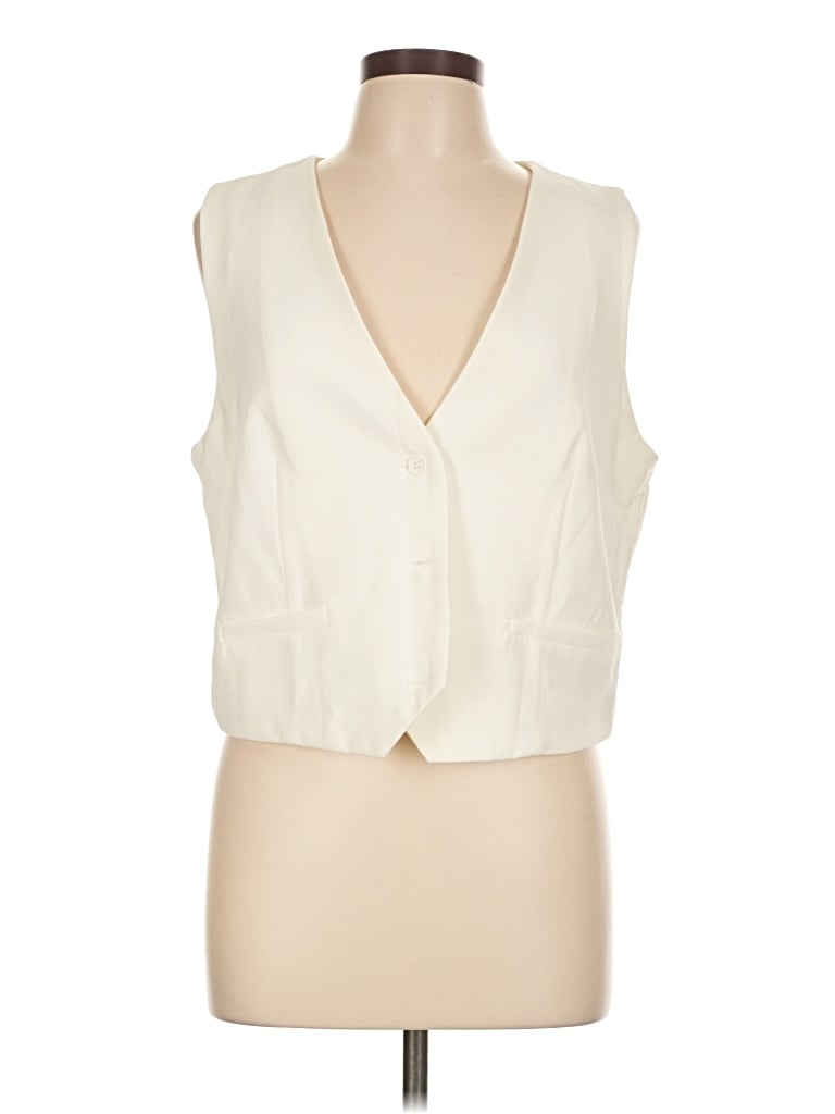 Pre-owned Intempo Vest In Ivory