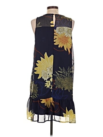 Harlow & Rose Casual Dress (view 2)