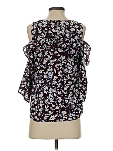 Timing Sleeveless Blouse (view 2)