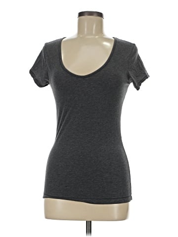 Victoria's Secret Short Sleeve T-Shirt (view 1)
