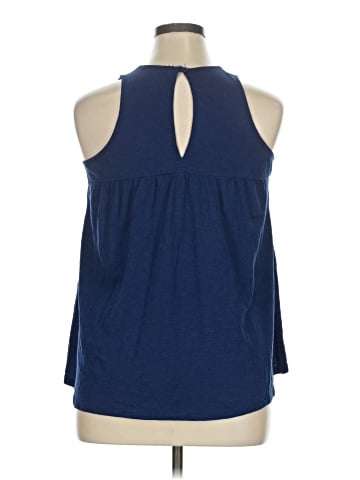 Red Camel Sleeveless Blouse (view 2)