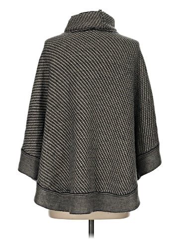 Romeo & Juliet Couture Poncho (view 2)