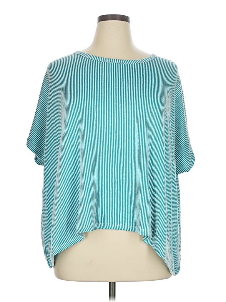 Pre-owned Zenana Short Sleeve T-shirt In Blue