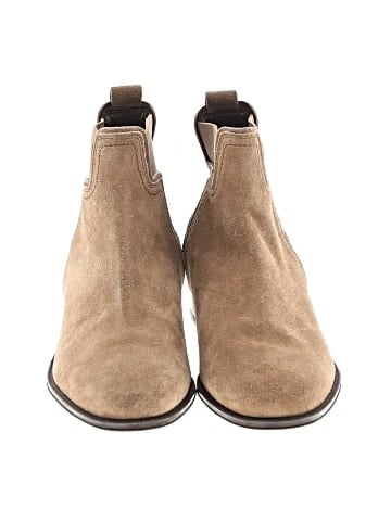 Tod's Ankle Boots (view 2)