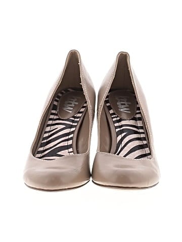 by the way. Heels (view 2)
