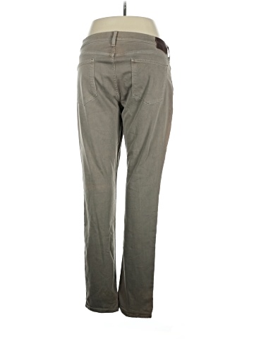 Paige Khakis (view 2)