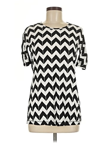 Lululemon Athletica Short Sleeve T-Shirt (view 1)