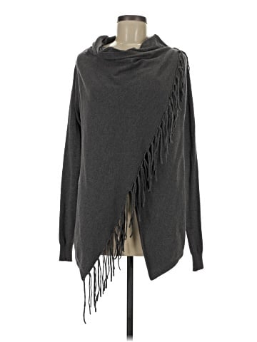 Tea n Rose Poncho (view 1)