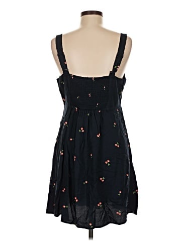 Old Navy Casual Dress (view 2)