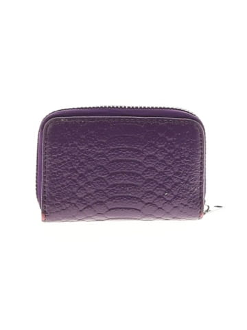 Unbranded Wallet (view 2)