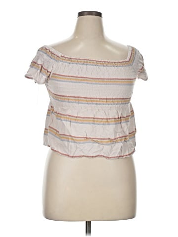 Style Envy Short Sleeve Top (view 1)