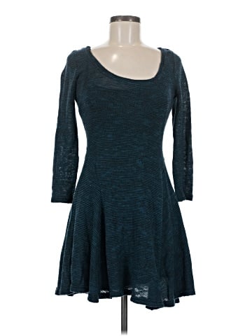 American Eagle Outfitters Casual Dress (view 1)